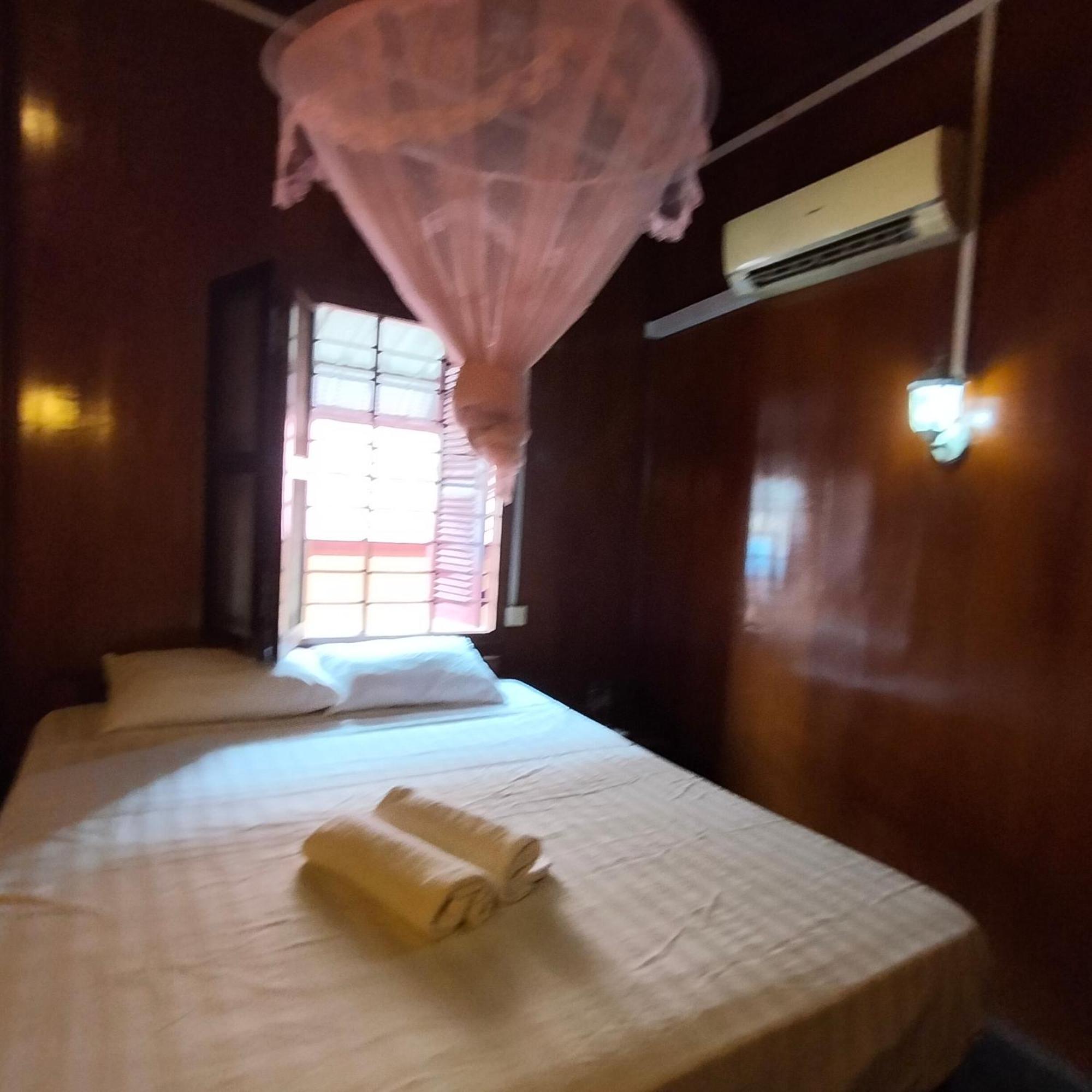 Nomad Guesthouse Kratie Exterior foto
